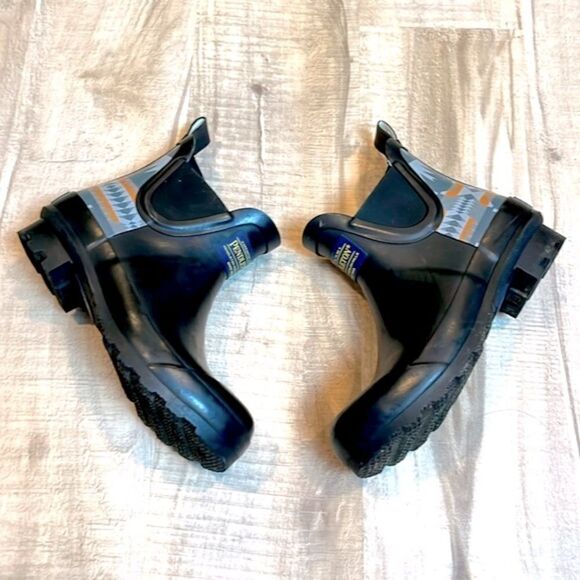 Pendleton pull on Chelsea waterproof rain boots women’s/girls size 5 - Picture 1 of 10